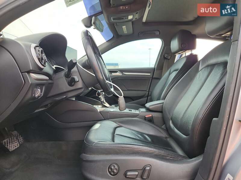 Седан Audi A3 2015 в Львове