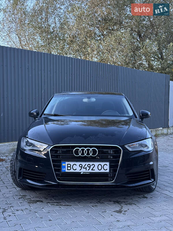 Седан Audi A3 2014 в Львові