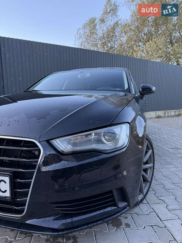 Седан Audi A3 2014 в Львові