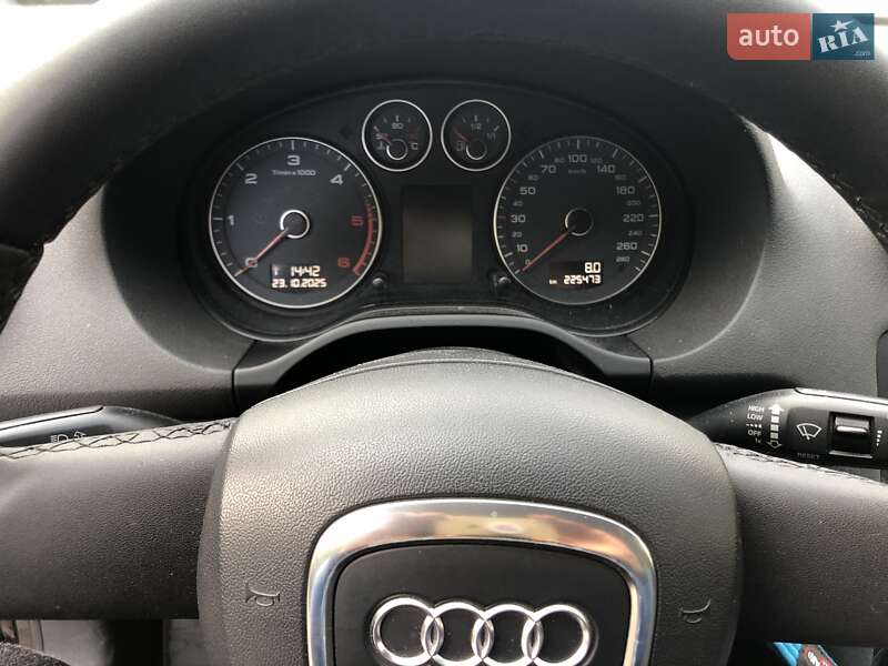 Хетчбек Audi A3 2010 в Черкасах фото 12 Хетчбек Audi A3 2010 в Черкасах