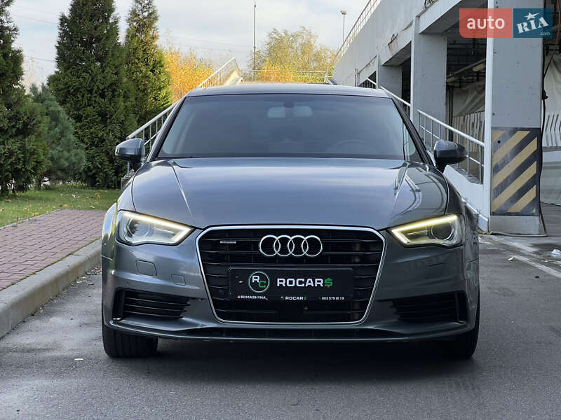 Седан Audi A3 2015 в Києві