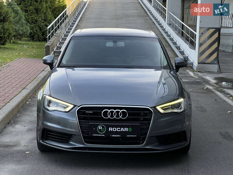 Седан Audi A3 2015 в Києві