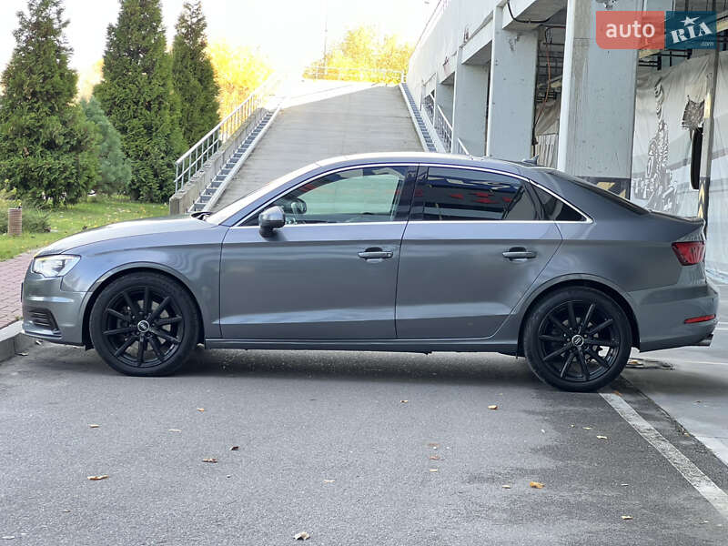 Седан Audi A3 2015 в Києві
