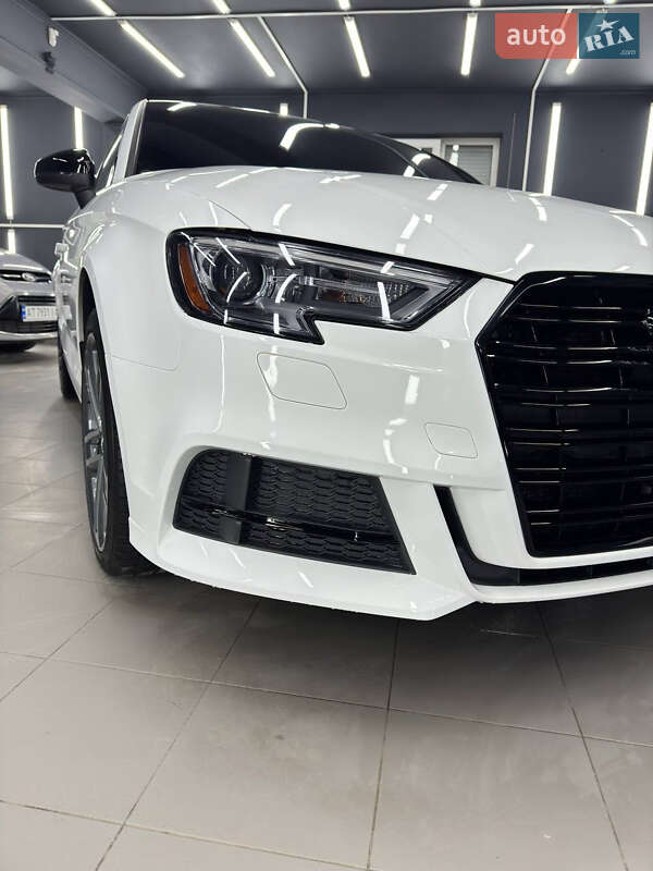 Седан Audi A3 2017 в Ивано-Франковске