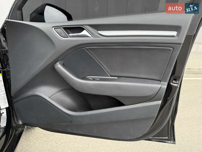 Седан Audi A3 2014 в Киеве