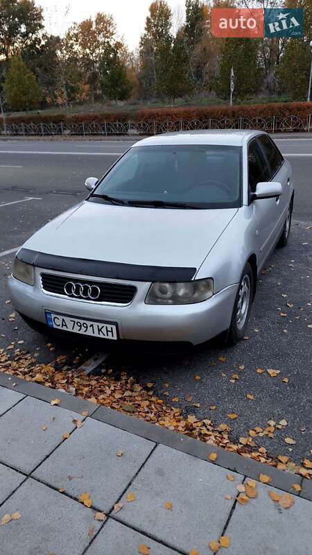Хетчбек Audi A3 2001 в Черкасах