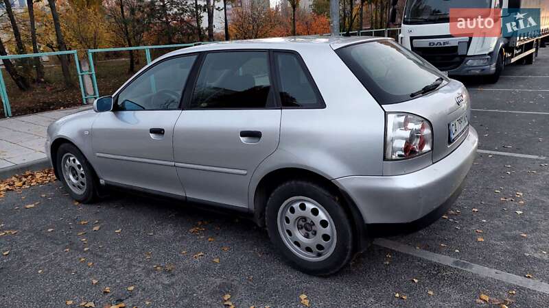 Хетчбек Audi A3 2001 в Черкасах