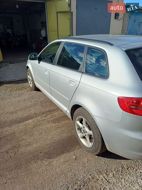 Хэтчбек Audi A3 2010 в Жмеринке