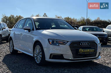Хэтчбек Audi A3 2016 в Львове