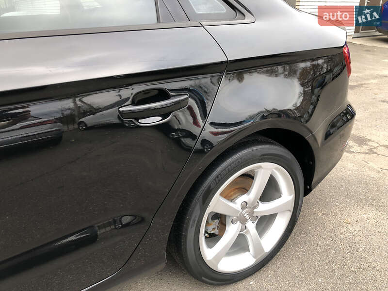 Седан Audi A3 2015 в Ірпені