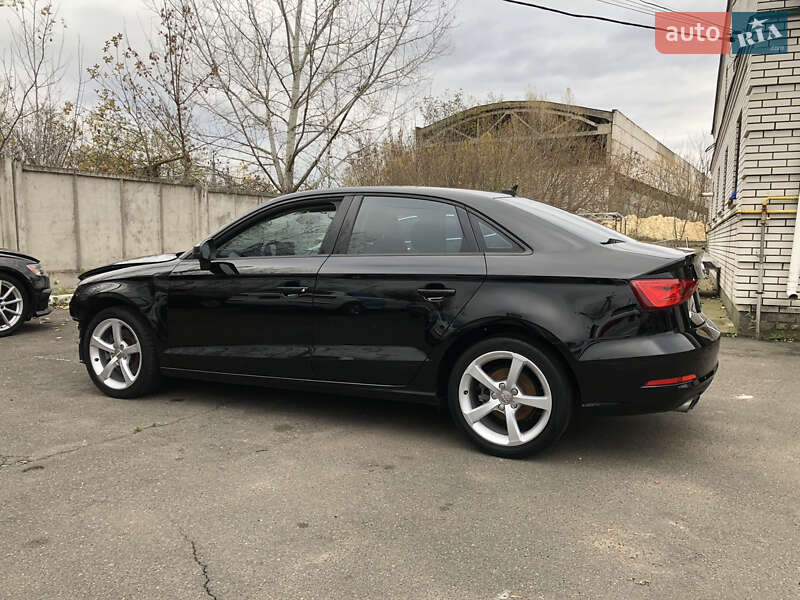 Седан Audi A3 2015 в Ірпені