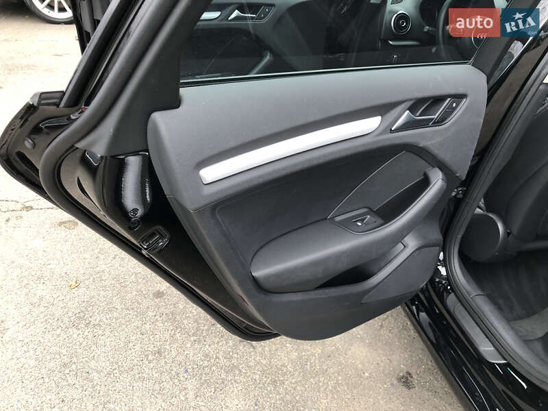 Седан Audi A3 2015 в Ірпені