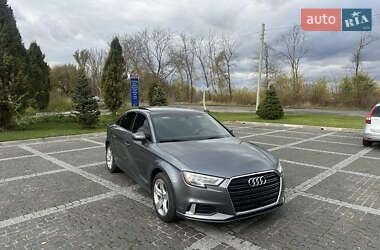 Седан Audi A3 2017 в Пирятине
