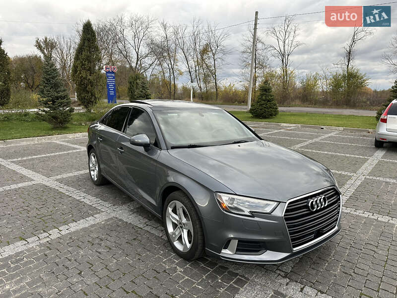 Седан Audi A3 2017 в Пирятине