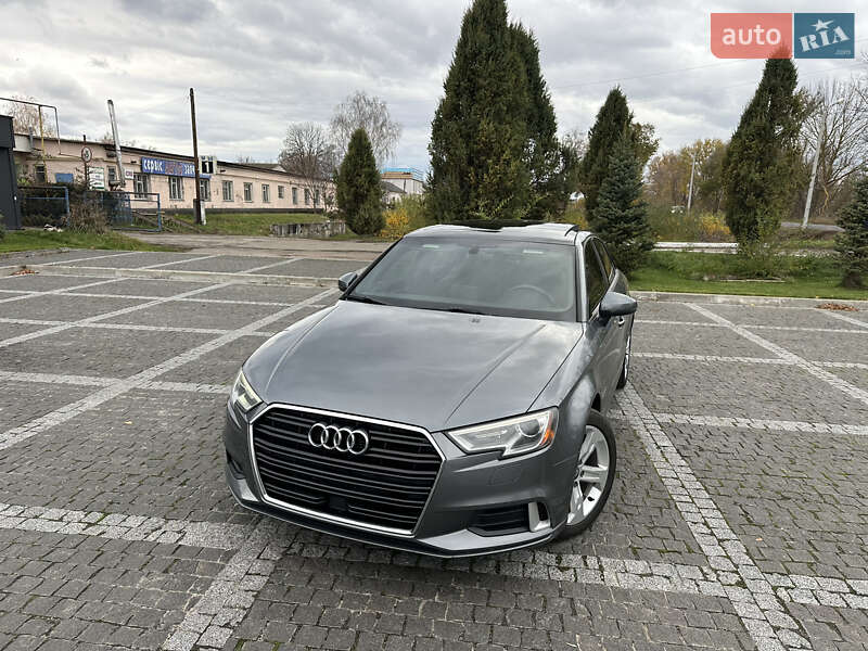 Седан Audi A3 2017 в Пирятине