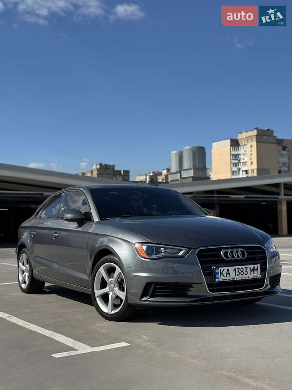 Седан Audi A3 2015 в Киеве фото Седан Audi A3 2015 в Киеве