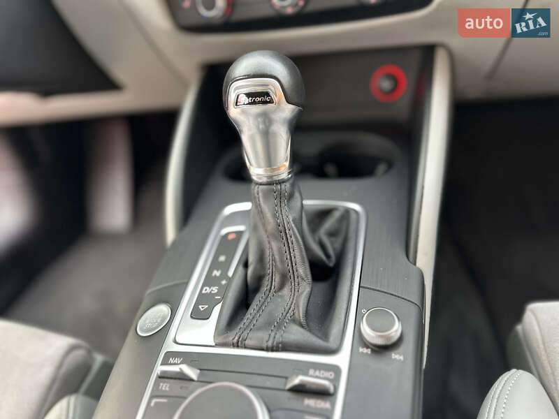 Хетчбек Audi A3 2016 в Києві