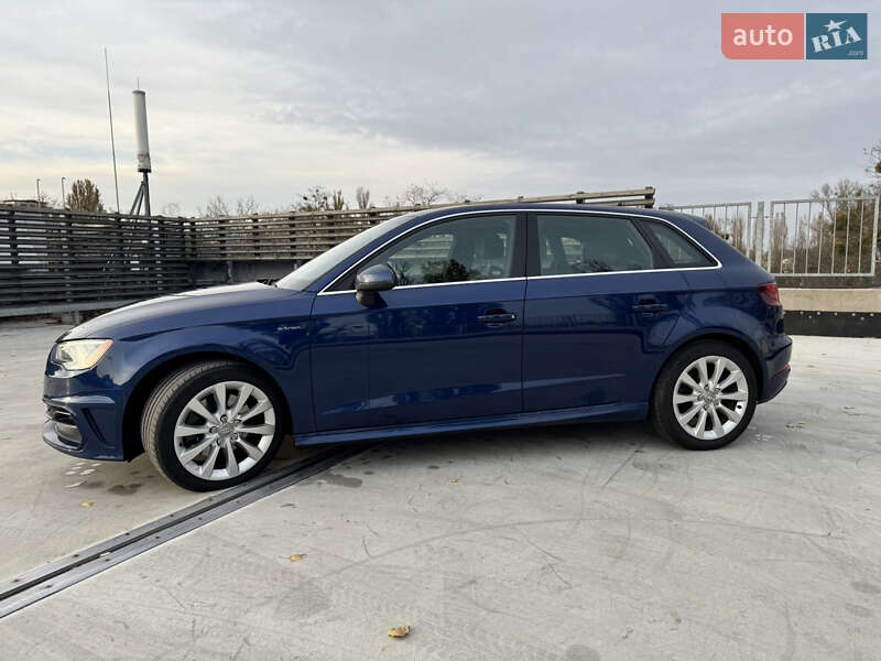 Хэтчбек Audi A3 2015 в Киеве фото 5 Хэтчбек Audi A3 2015 в Киеве