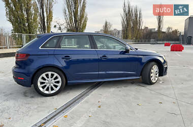 Хетчбек Audi A3 2015 в Києві
