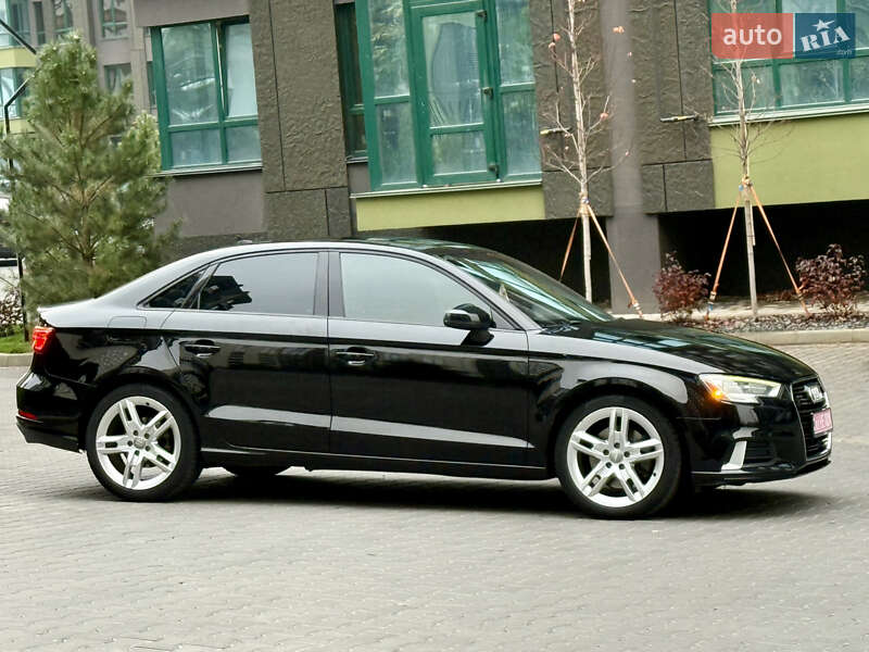 Седан Audi A3 2017 в Києві