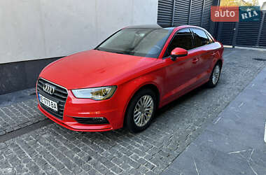 Седан Audi A3 2016 в Днепре