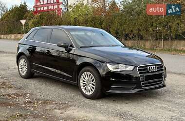 Хэтчбек Audi A3 2015 в Днепре