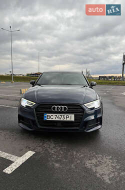 Седан Audi A3 2016 в Львові