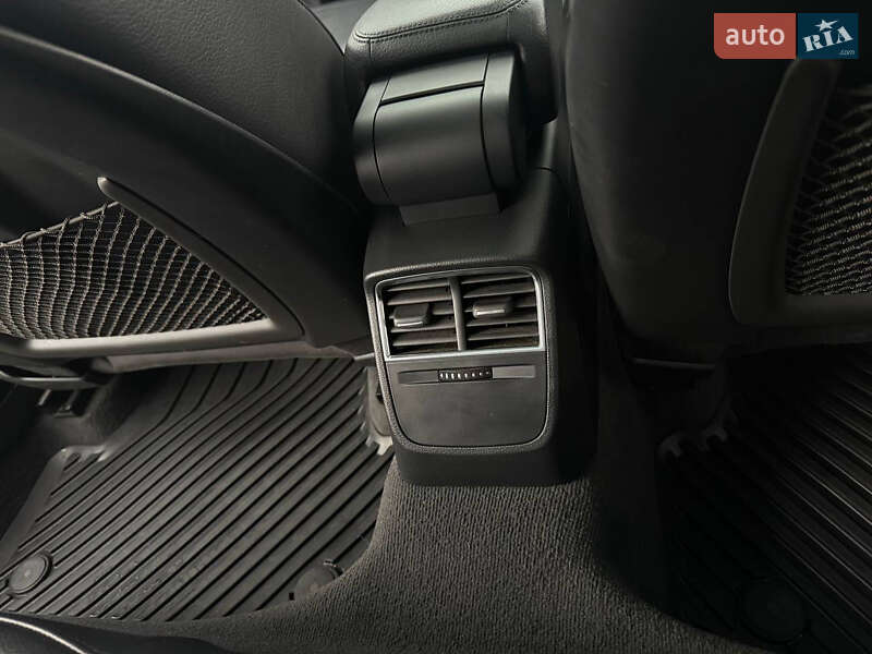 Седан Audi A3 2016 в Львові