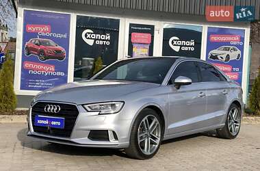 Седан Audi A3 2018 в Львове