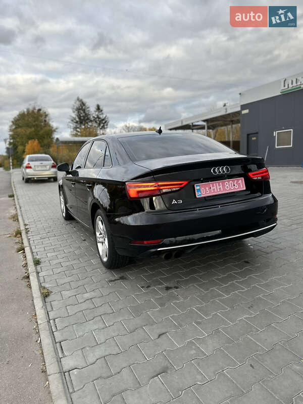 Седан Audi A3 2018 в Полтаве
