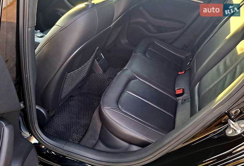 Седан Audi A3 2015 в Дніпрі