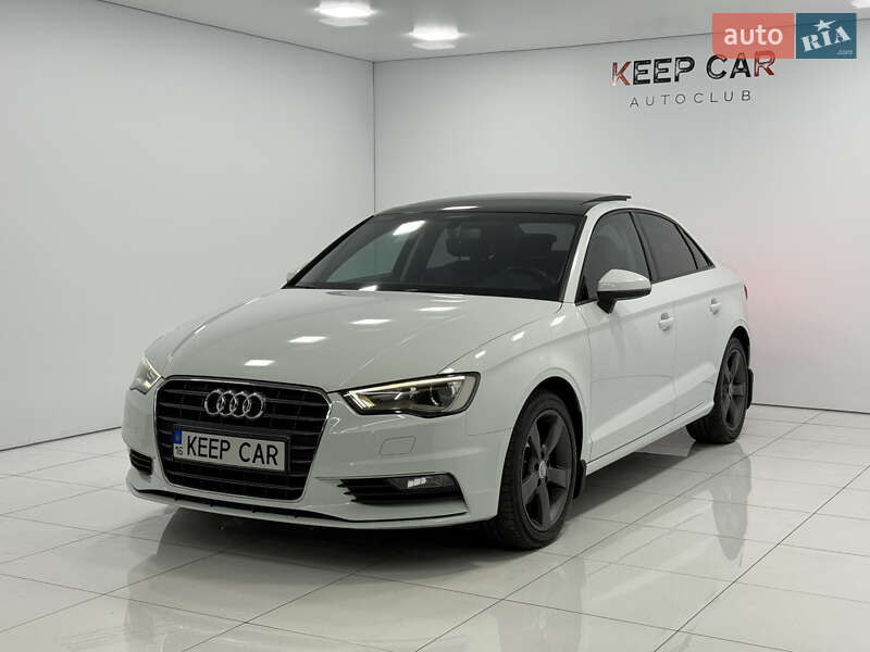 Седан Audi A3 2016 в Одессе
