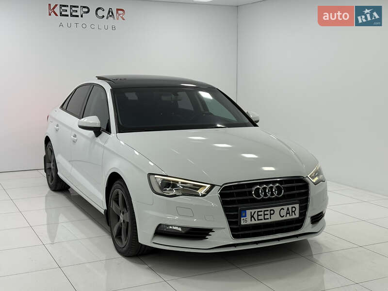 Седан Audi A3 2016 в Одессе