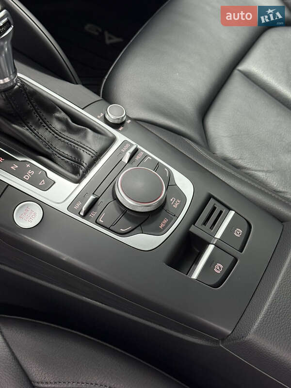 Седан Audi A3 2016 в Одессе