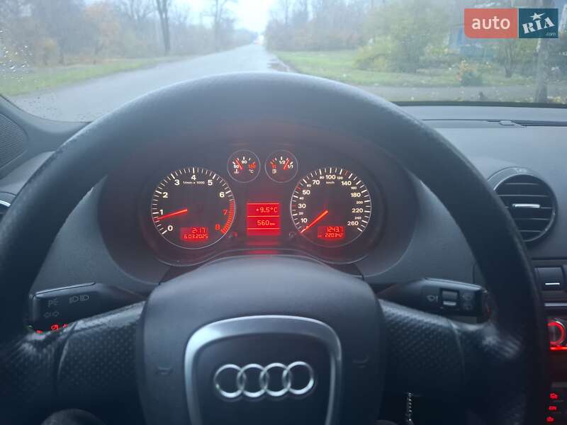 Хетчбек Audi A3 2004 в Арбузинці