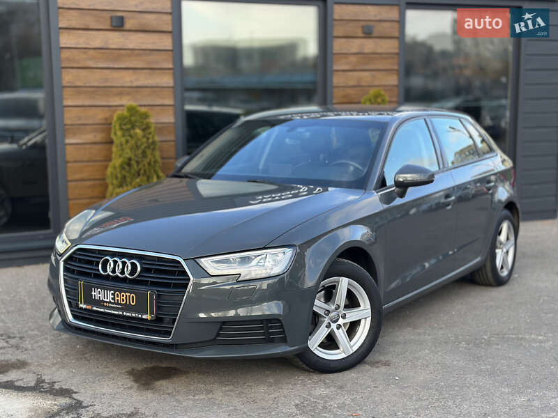 Хетчбек Audi A3 2019 в Шептицькому