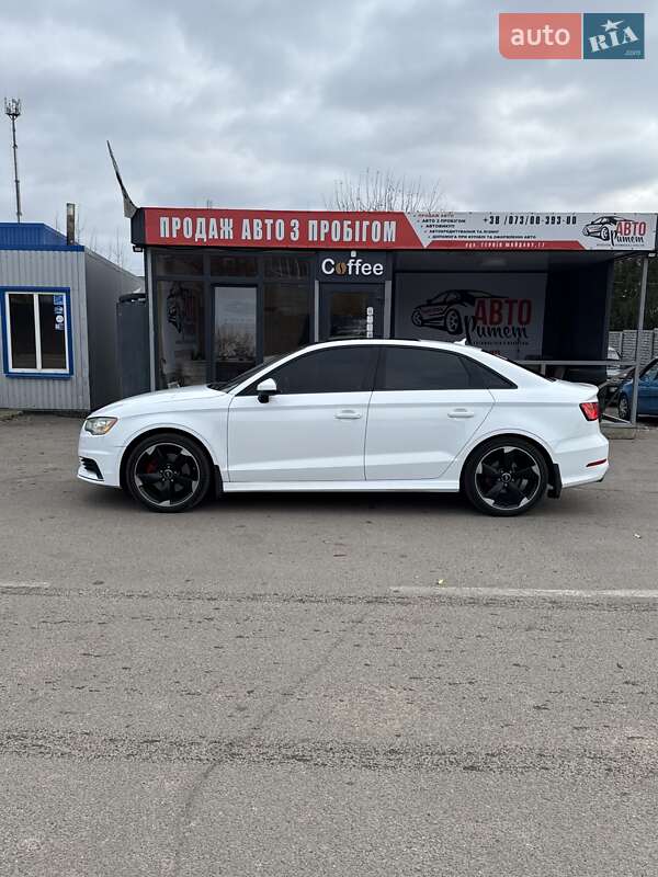 Седан Audi A3 2016 в Каменке