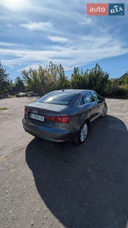 Седан Audi A3 2014 в Горишних Плавнях
