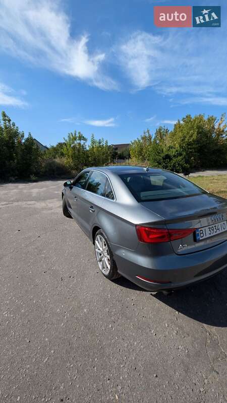Седан Audi A3 2014 в Горишних Плавнях