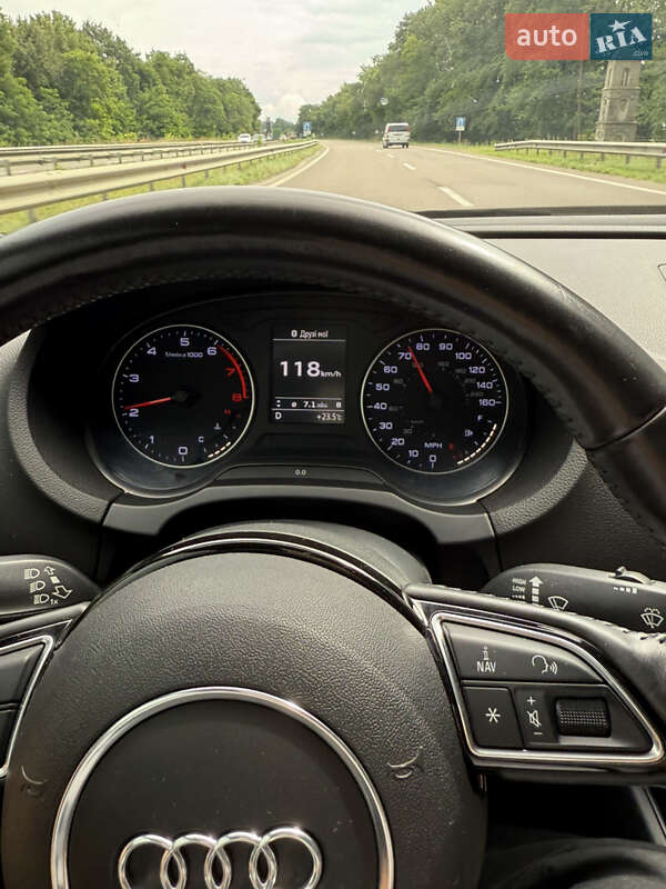 Кабриолет Audi A3 2015 в Киеве фото 8 Кабриолет Audi A3 2015 в Киеве