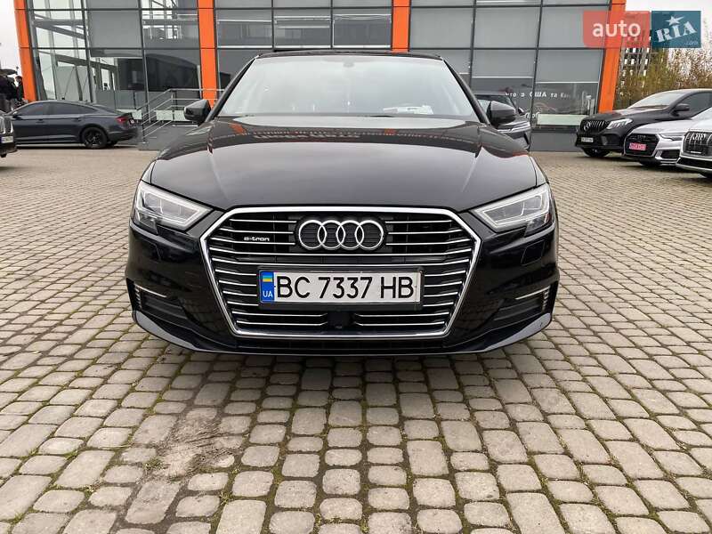 Хетчбек Audi A3 2018 в Львові