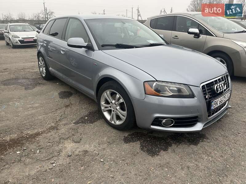 Хэтчбек Audi A3 2012 в Ровно