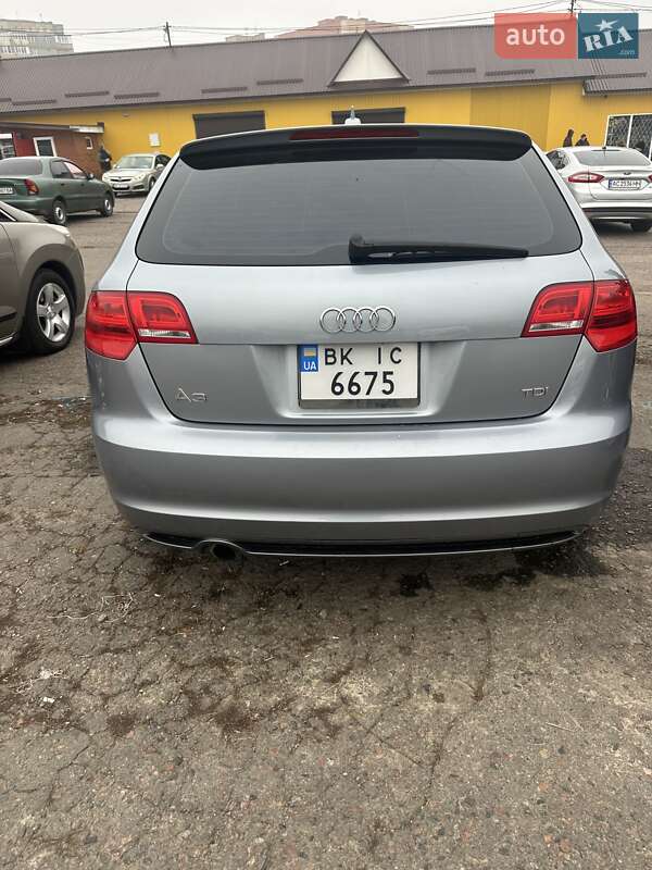 Хэтчбек Audi A3 2012 в Ровно