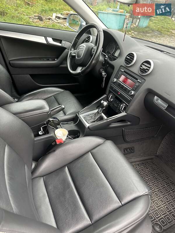 Хэтчбек Audi A3 2012 в Ровно