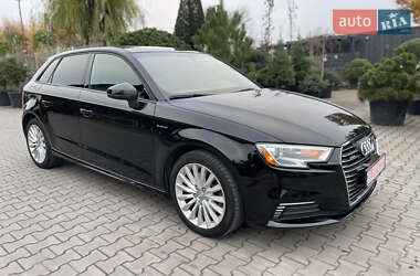Хэтчбек Audi A3 2016 в Луцке