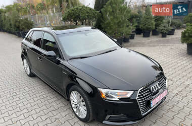 Хэтчбек Audi A3 2016 в Луцке