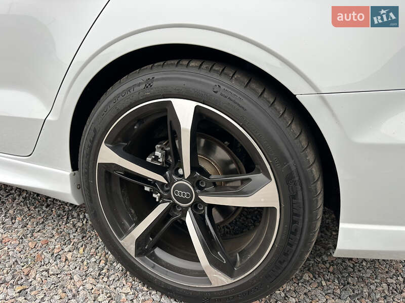 Седан Audi A3 2015 в Києві
