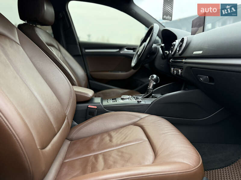 Хетчбек Audi A3 2016 в Києві фото 10 Хетчбек Audi A3 2016 в Києві
