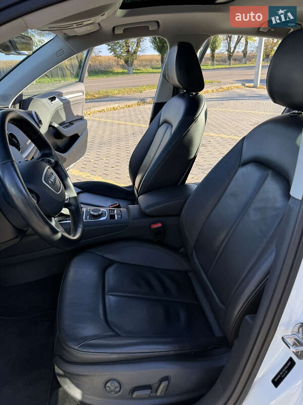 Седан Audi A3 2016 в Киеве