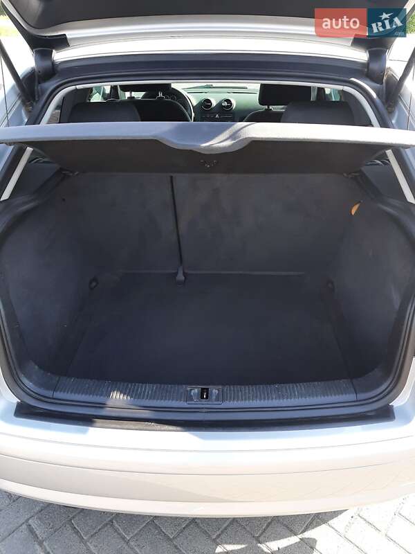 Хетчбек Audi A3 2003 в Мукачевому